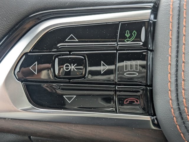 new 2025 Jeep Grand Cherokee car, priced at $56,560