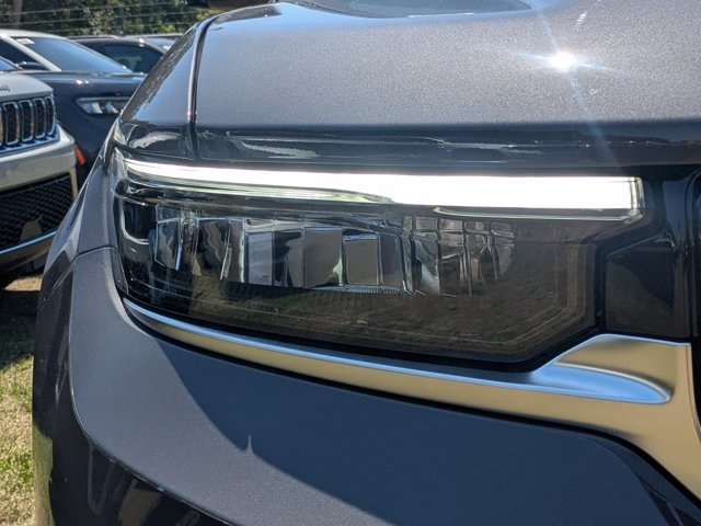 new 2025 Jeep Grand Cherokee car, priced at $56,560