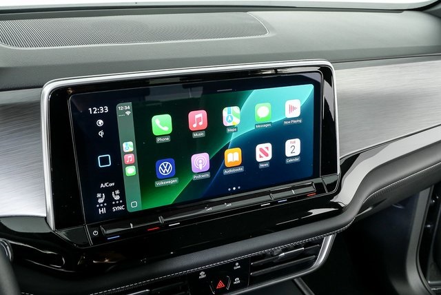 used 2025 Volkswagen Atlas Cross Sport car, priced at $32,900