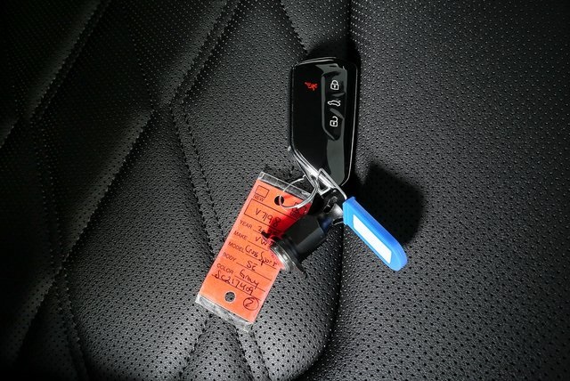 used 2025 Volkswagen Atlas Cross Sport car, priced at $32,900