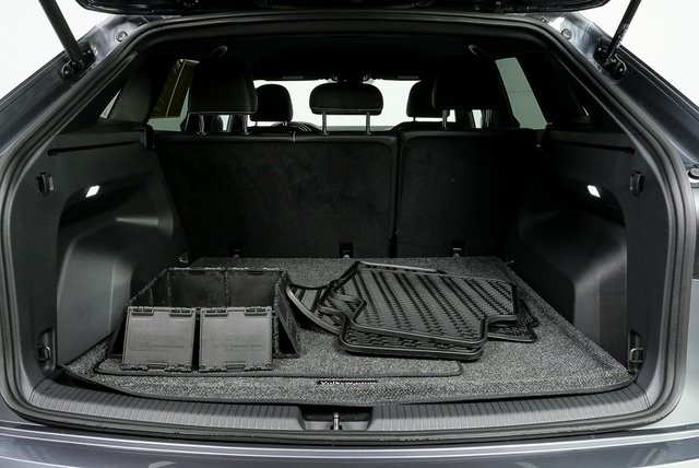 used 2025 Volkswagen Atlas Cross Sport car, priced at $32,900