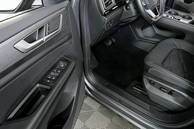 used 2025 Volkswagen Atlas Cross Sport car, priced at $32,900