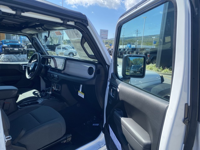 new 2025 Jeep Wrangler car, priced at $30,153