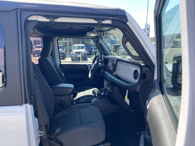 new 2025 Jeep Wrangler car, priced at $30,153