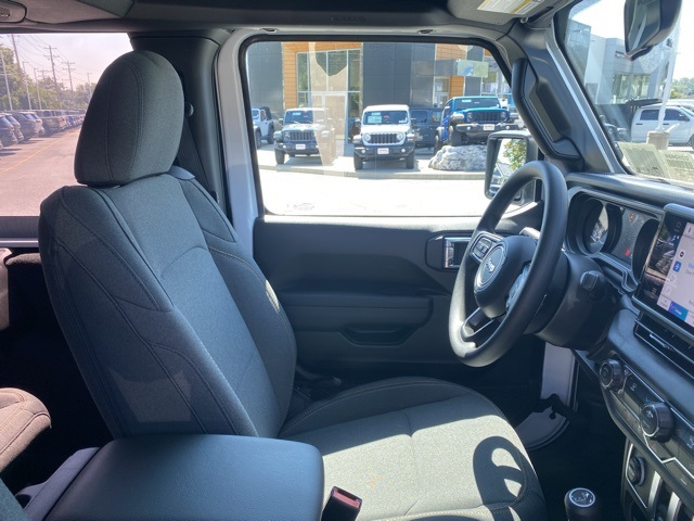 new 2025 Jeep Wrangler car, priced at $30,153