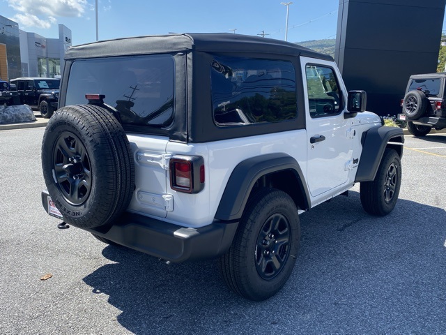 new 2025 Jeep Wrangler car, priced at $30,153