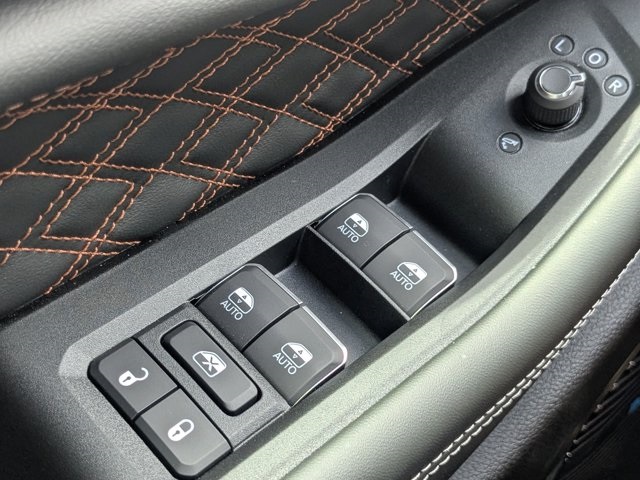 new 2025 Jeep Grand Cherokee car, priced at $59,180