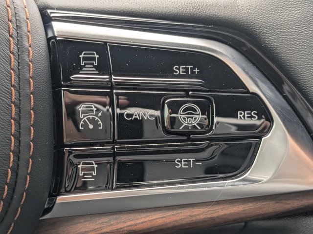 new 2025 Jeep Grand Cherokee car, priced at $59,180