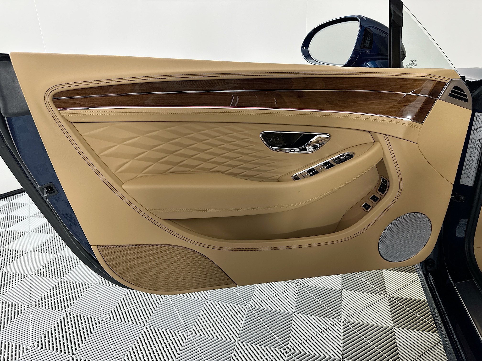 new 2026 Bentley Continental GTC car