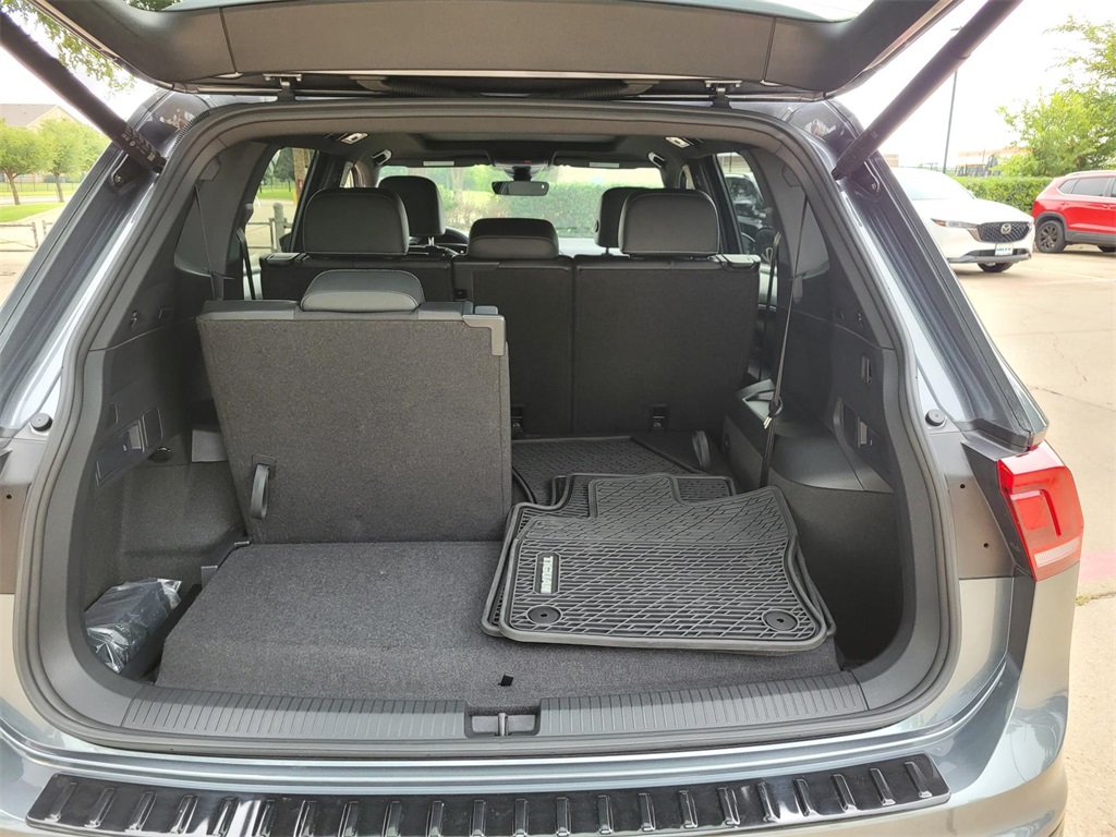 used 2024 Volkswagen Tiguan car, priced at $30,186