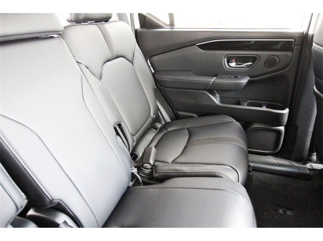 new 2025 Honda Pilot car, priced at $53,095