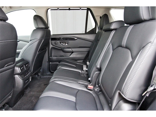 new 2025 Honda Pilot car, priced at $53,095