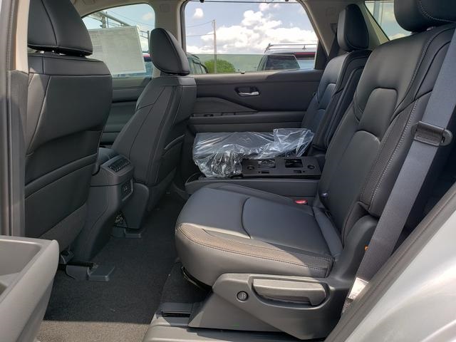 new 2025 Nissan Pathfinder car, priced at $46,697