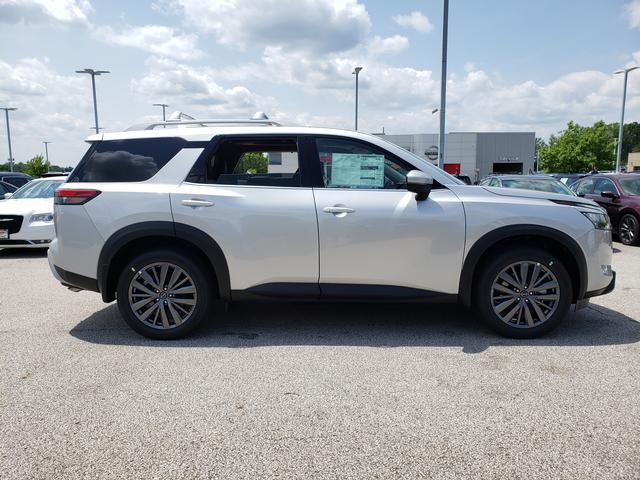 new 2025 Nissan Pathfinder car, priced at $46,697