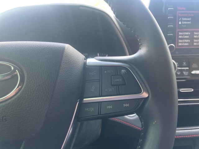 used 2021 Toyota Highlander car, priced at $36,239
