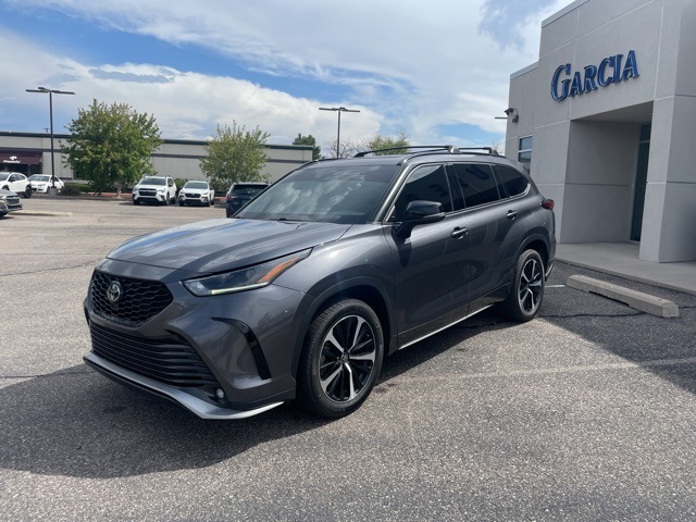 used 2021 Toyota Highlander car, priced at $36,239