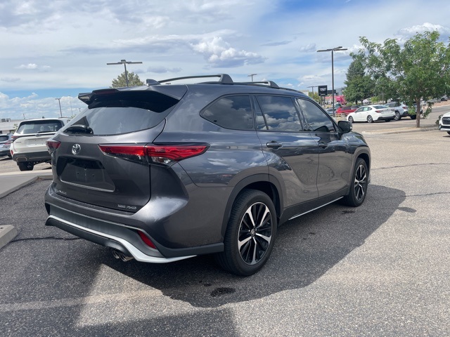 used 2021 Toyota Highlander car, priced at $36,239