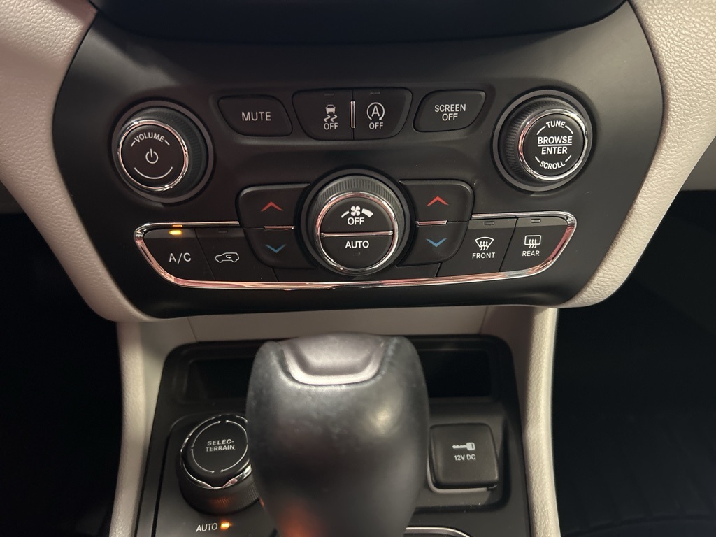 used 2022 Jeep Cherokee car, priced at $24,000