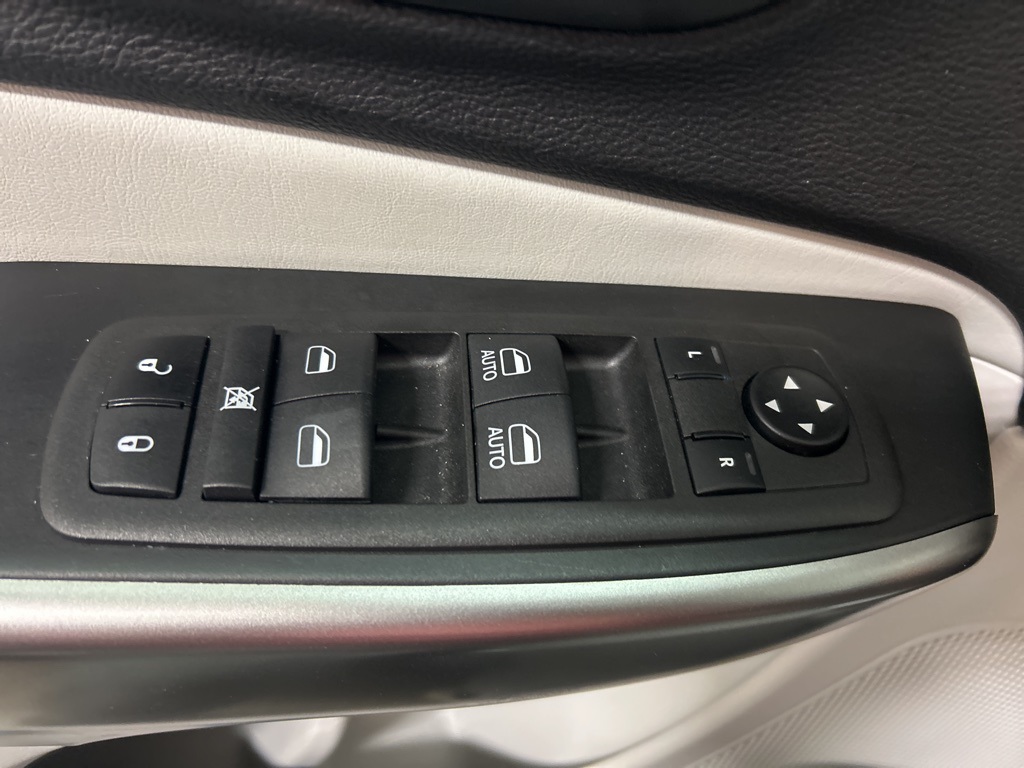used 2022 Jeep Cherokee car, priced at $24,000