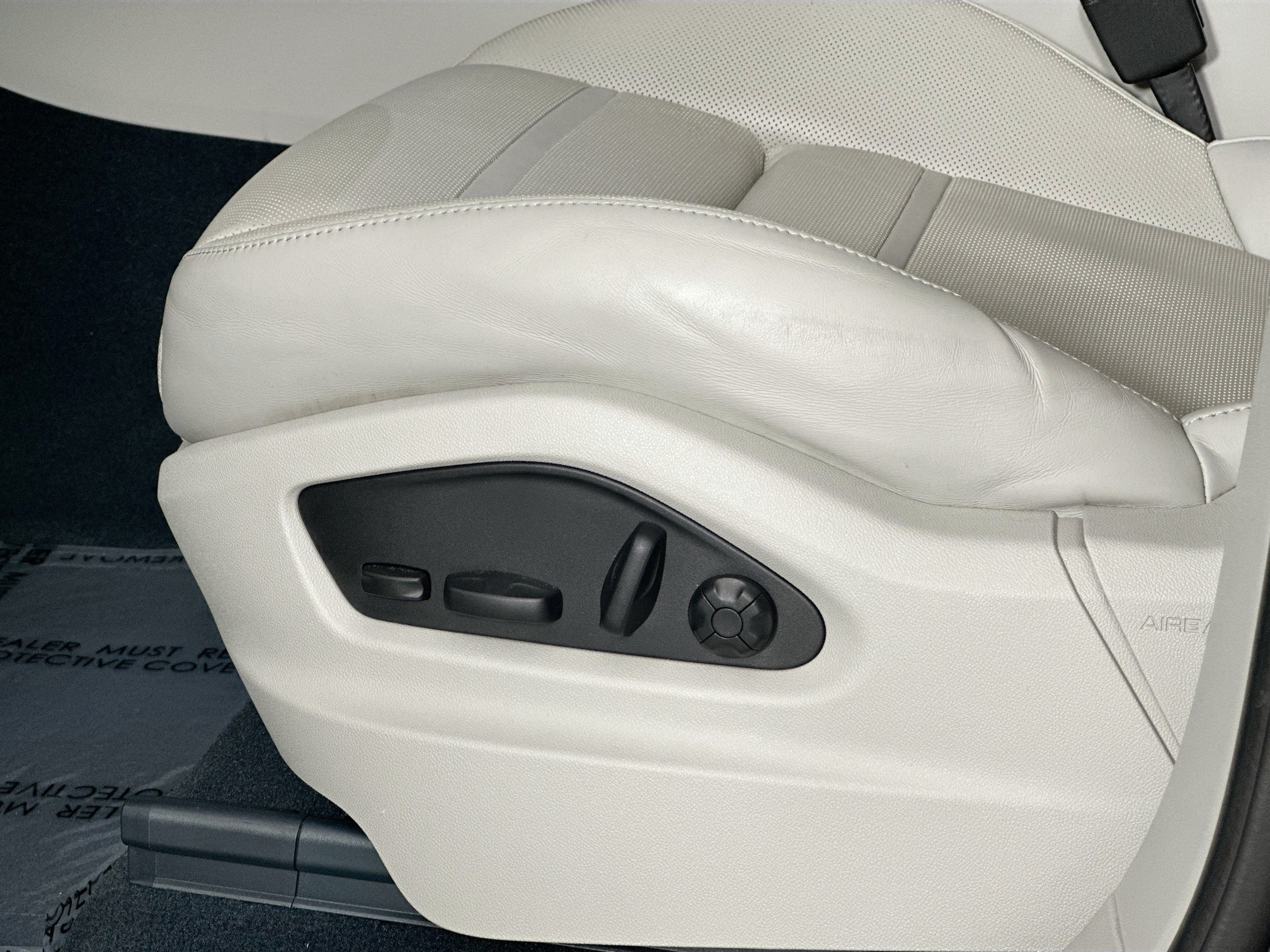 used 2022 Porsche Cayenne Coupe car, priced at $62,637