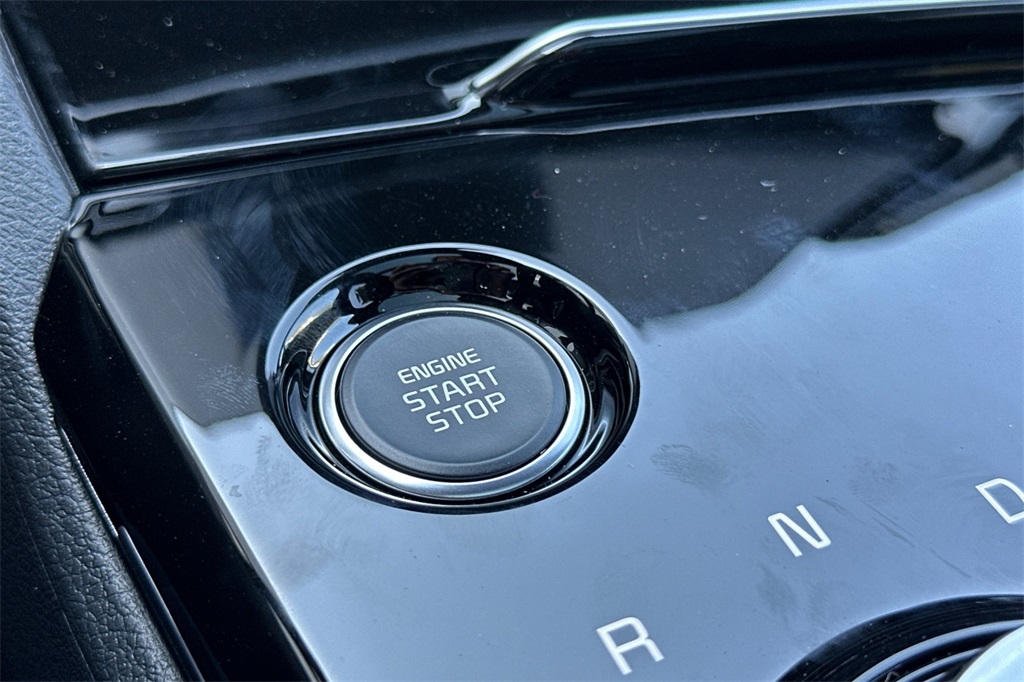 new 2025 Kia Sportage Plug-In Hybrid car, priced at $42,075