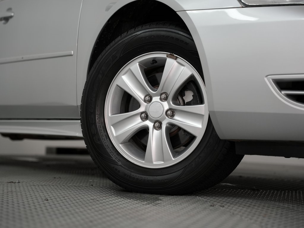 used 2015 Chevrolet Impala Limited car, priced at $10,000