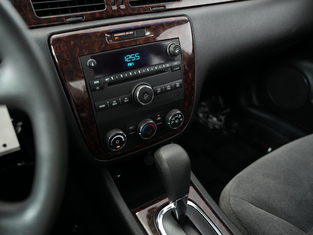 used 2015 Chevrolet Impala Limited car, priced at $10,000