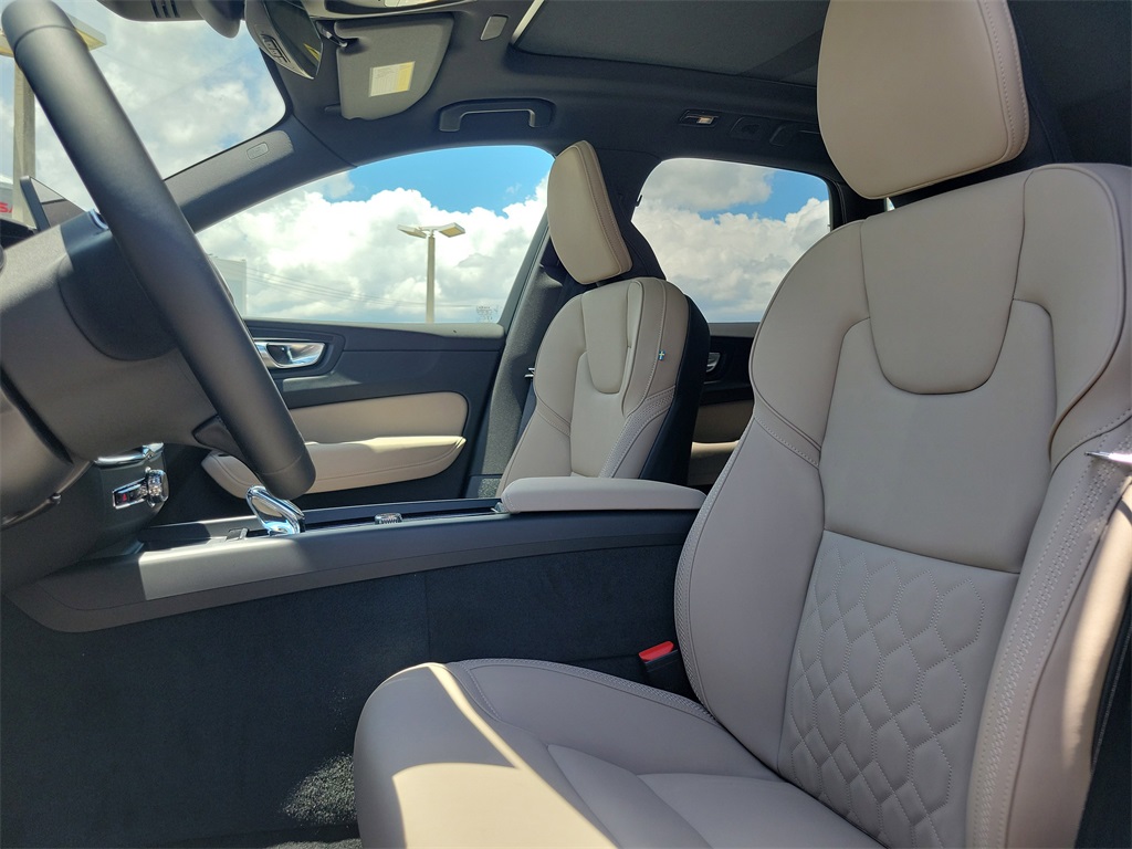 new 2026 Volvo XC60 Plug-In Hybrid car, priced at $65,535