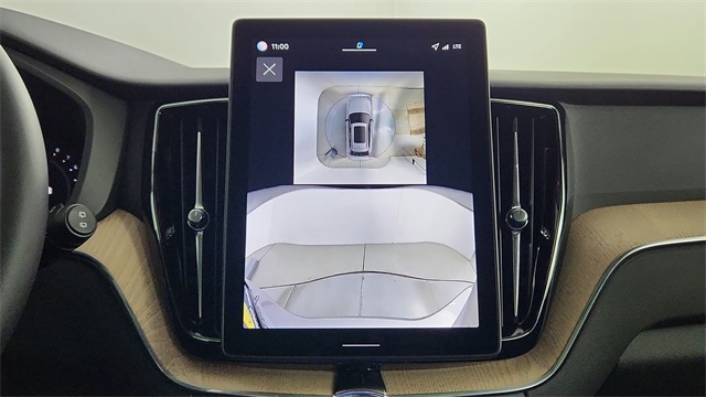 new 2026 Volvo XC60 car, priced at $58,015