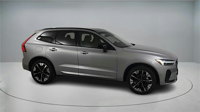 new 2026 Volvo XC60 car, priced at $58,015