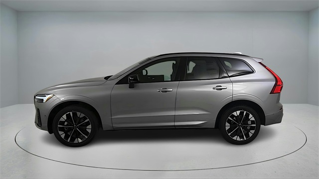 new 2026 Volvo XC60 car, priced at $58,015