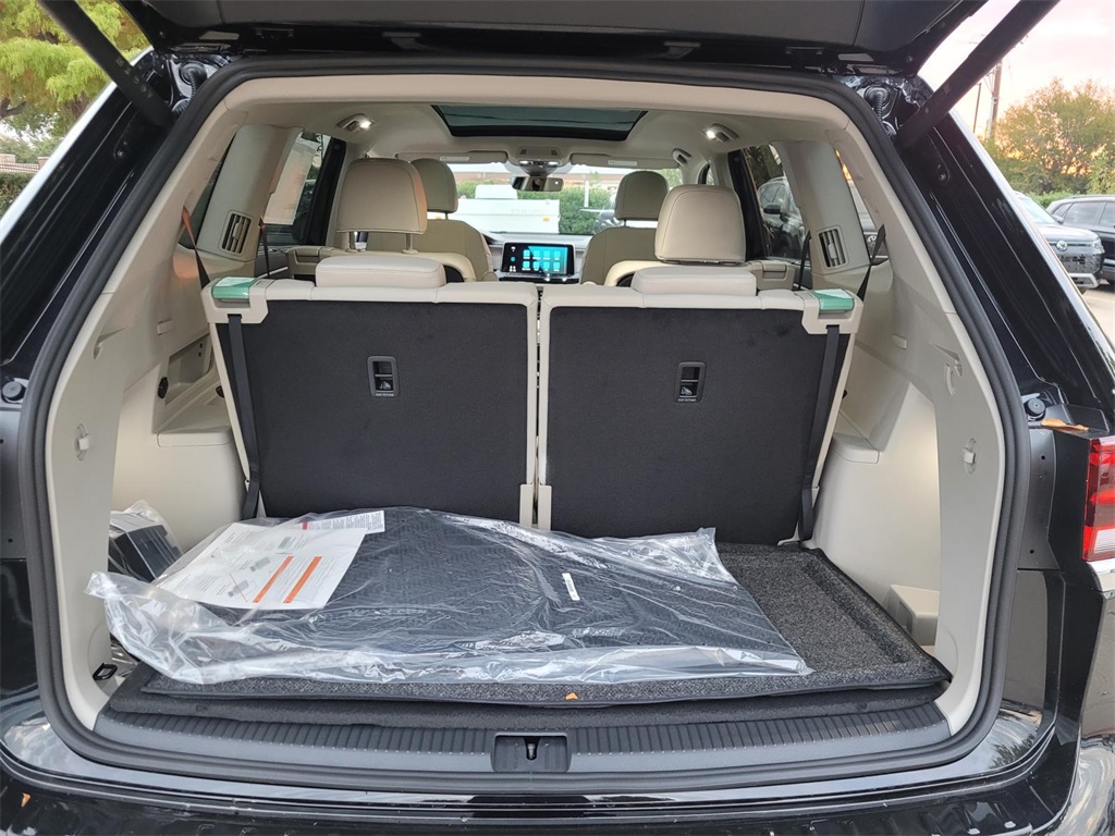 new 2026 Volkswagen Atlas car, priced at $53,279