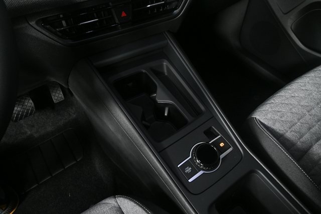 new 2025 Volkswagen Tiguan car, priced at $32,674