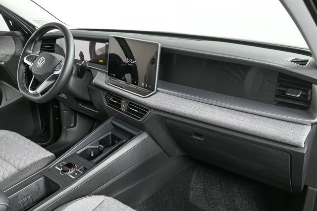 new 2025 Volkswagen Tiguan car, priced at $32,674