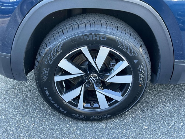 used 2022 Volkswagen Atlas Cross Sport car, priced at $27,305