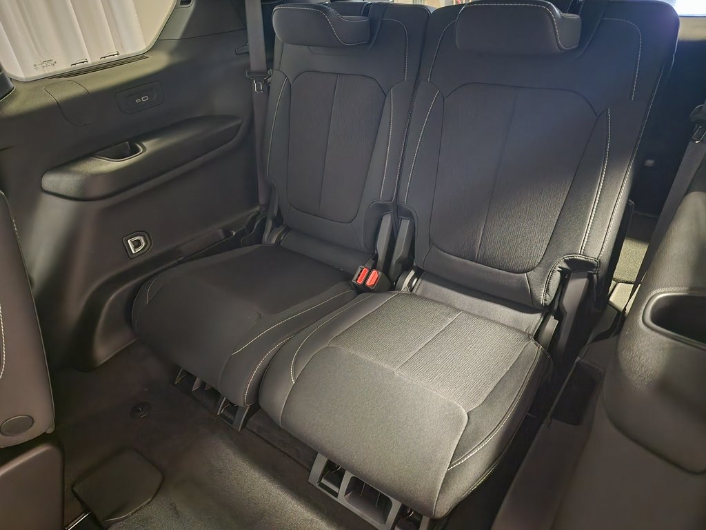 new 2025 Jeep Grand Cherokee L car, priced at $42,929