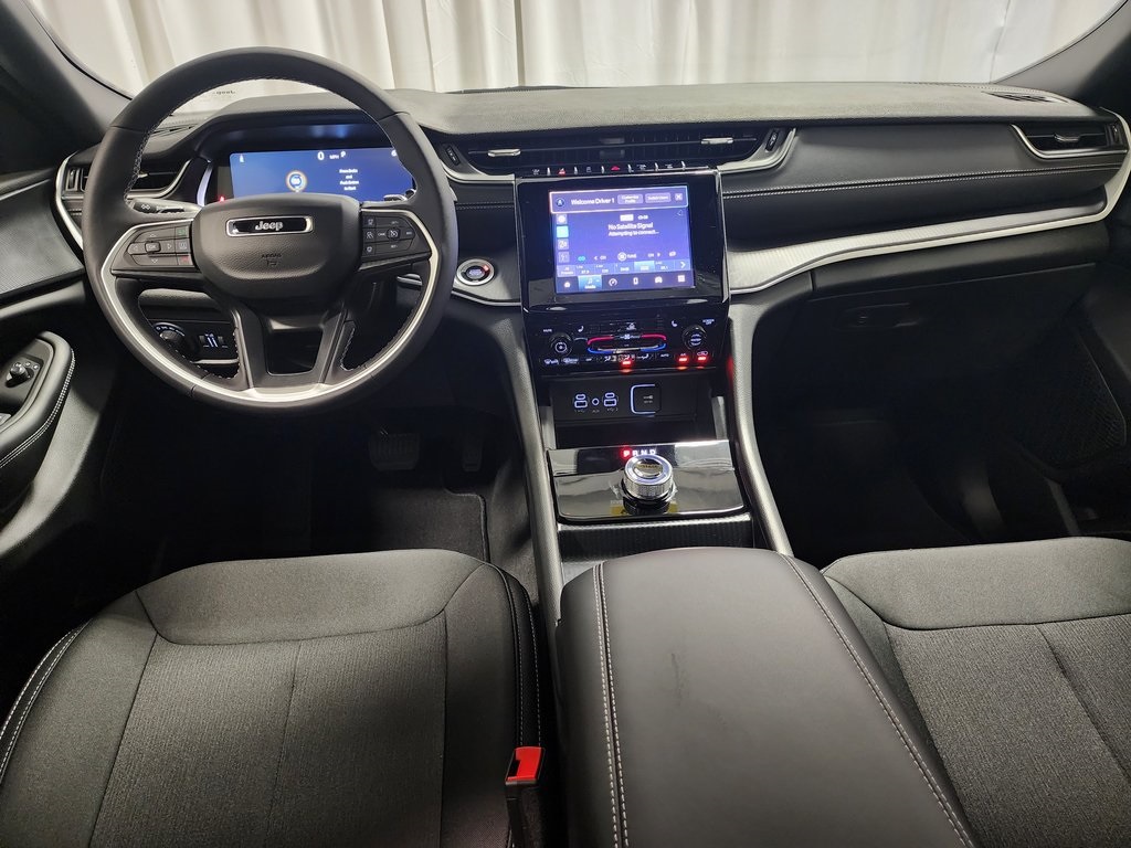 new 2025 Jeep Grand Cherokee L car, priced at $42,929