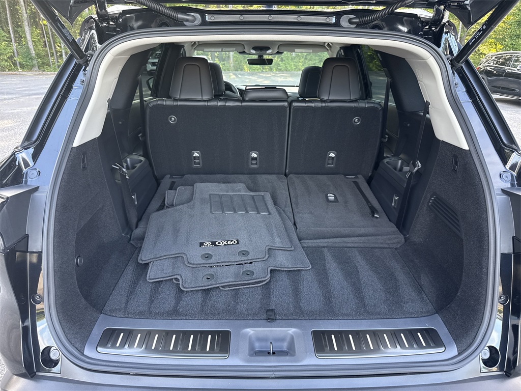 used 2025 INFINITI QX60 car, priced at $43,998