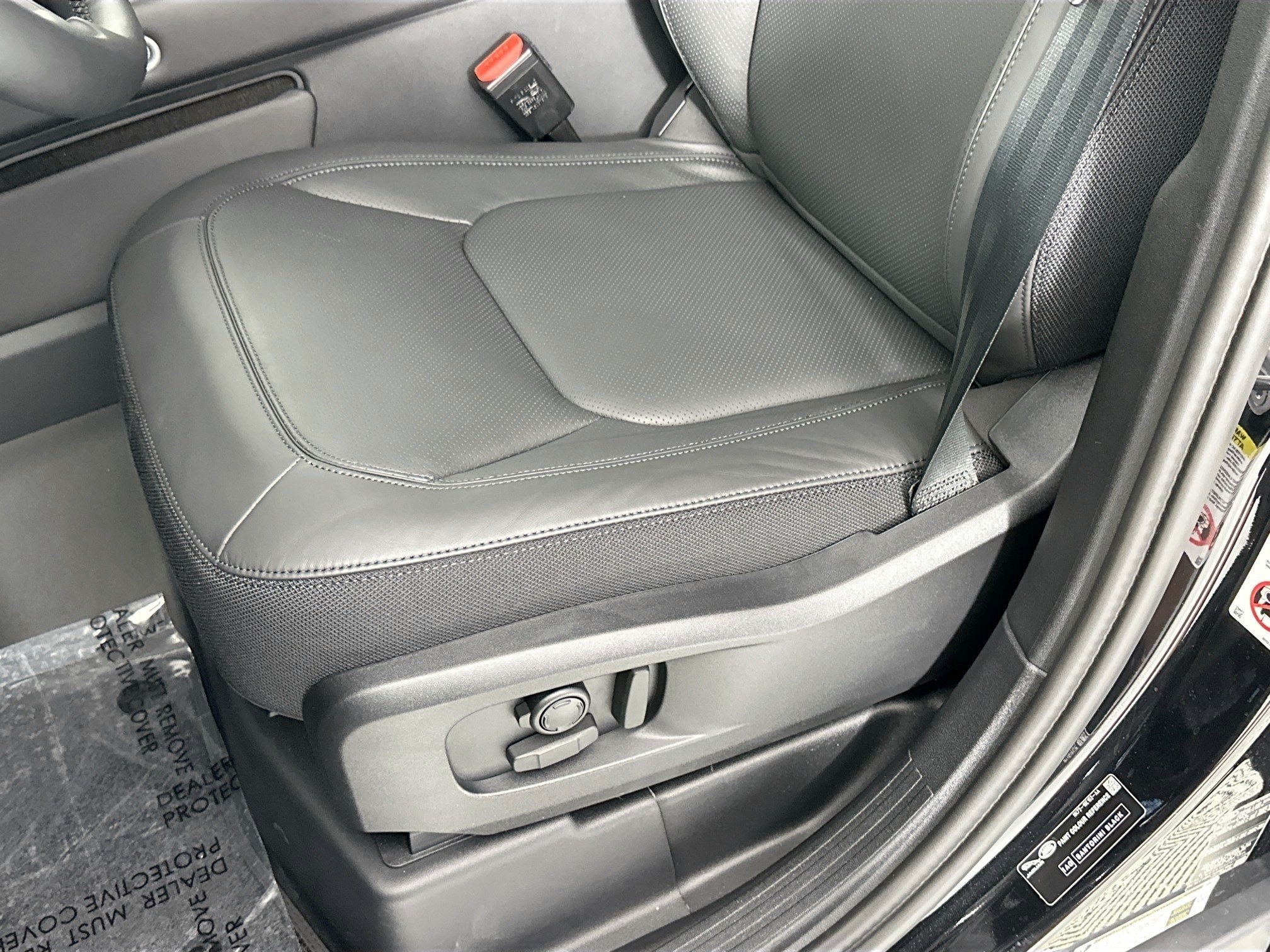 new 2025 Land Rover Defender 110 car, priced at $157,703