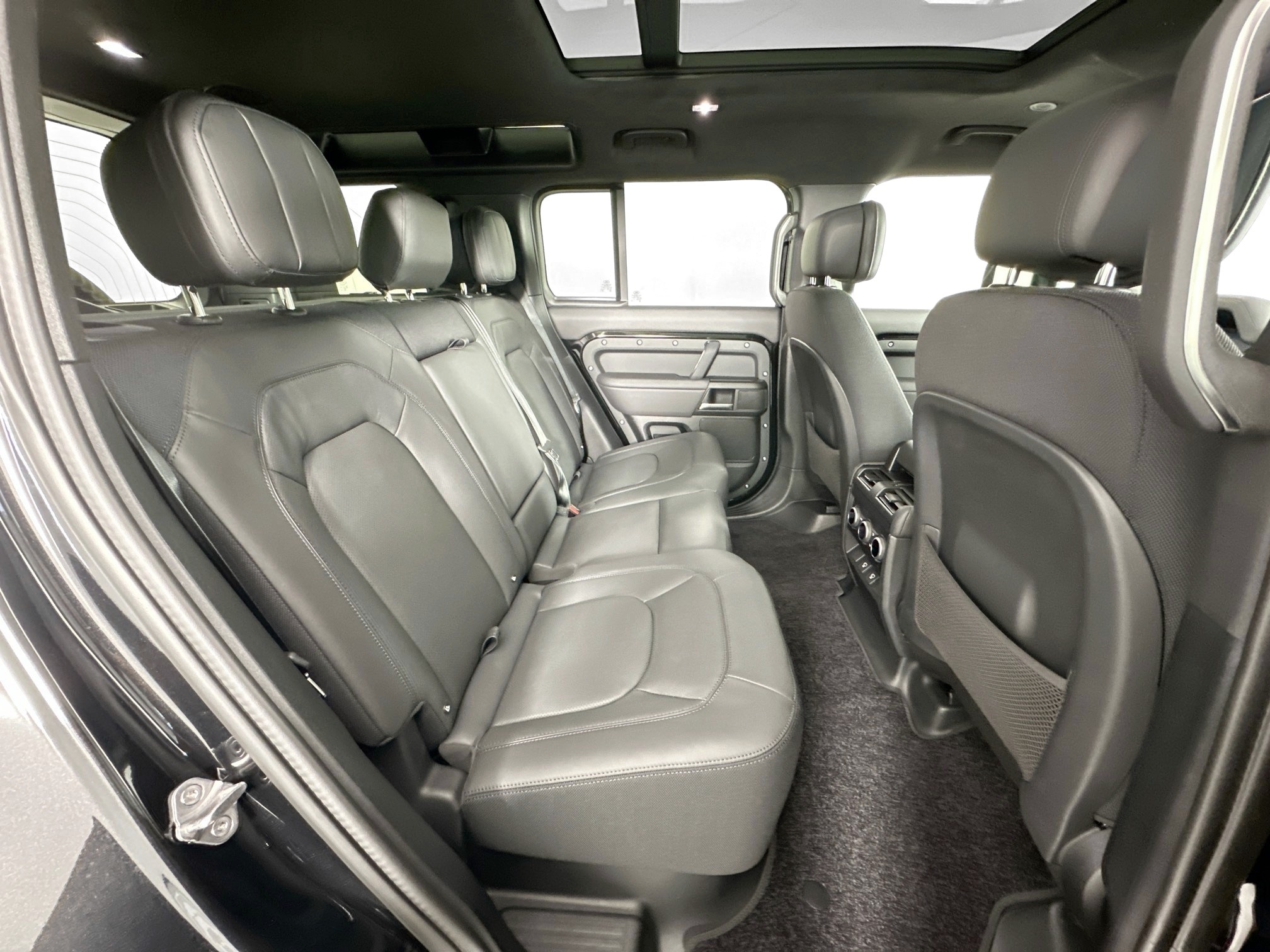 new 2025 Land Rover Defender 110 car, priced at $157,703
