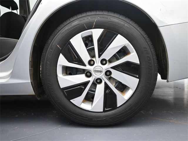 used 2020 Nissan Altima car, priced at $10,999
