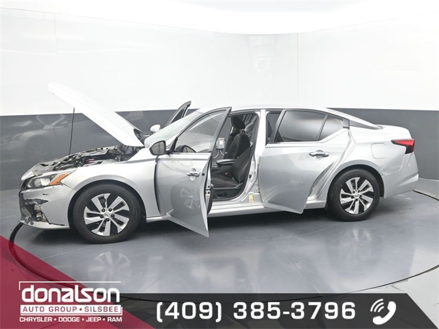 used 2020 Nissan Altima car, priced at $10,999