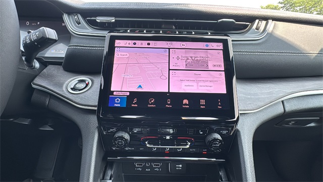 new 2025 Jeep Grand Cherokee car, priced at $45,025