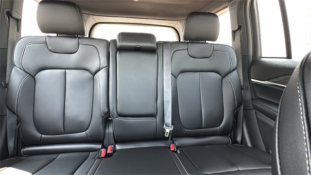 new 2025 Jeep Grand Cherokee car, priced at $45,025