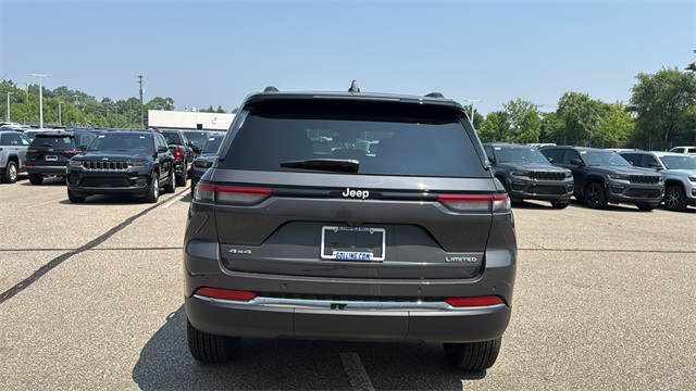 new 2025 Jeep Grand Cherokee car, priced at $45,025