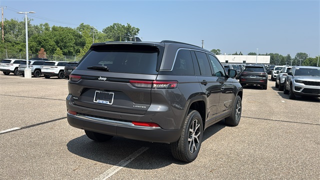 new 2025 Jeep Grand Cherokee car, priced at $45,025