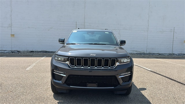new 2025 Jeep Grand Cherokee car, priced at $45,025