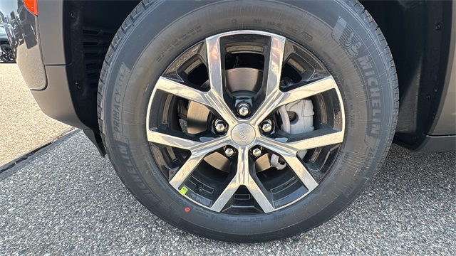 new 2025 Jeep Grand Cherokee car, priced at $45,025