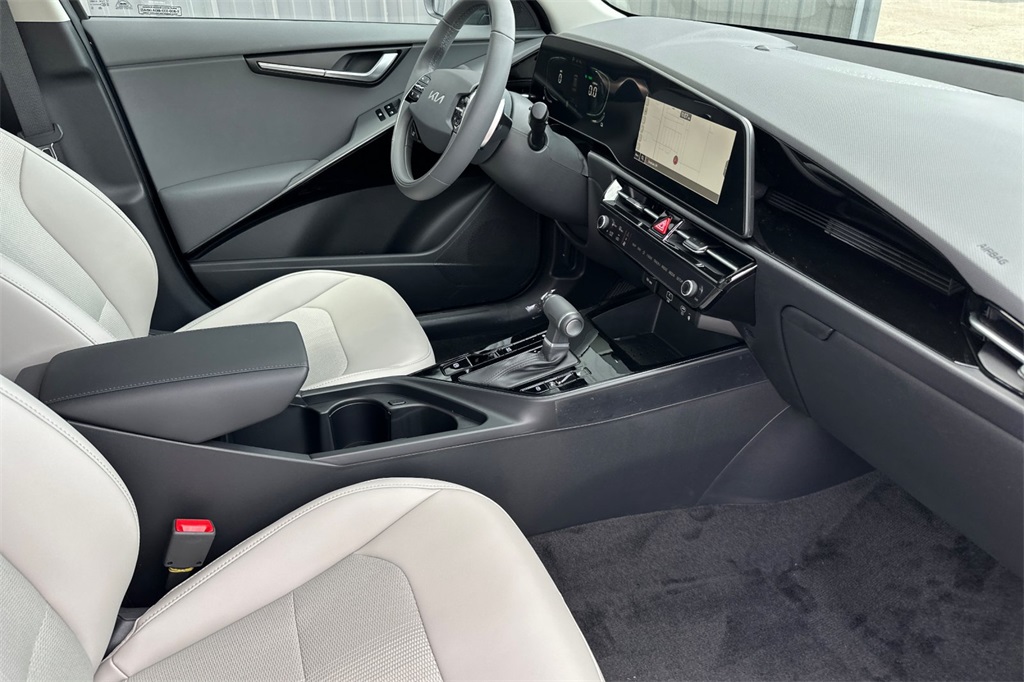 new 2025 Kia Niro car, priced at $31,435