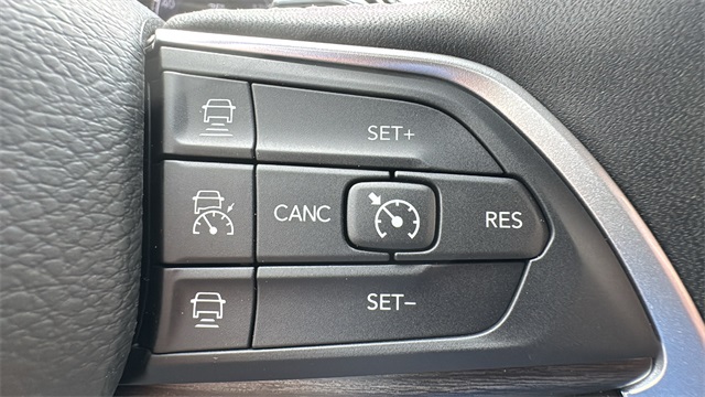 new 2025 Jeep Grand Cherokee car, priced at $48,340